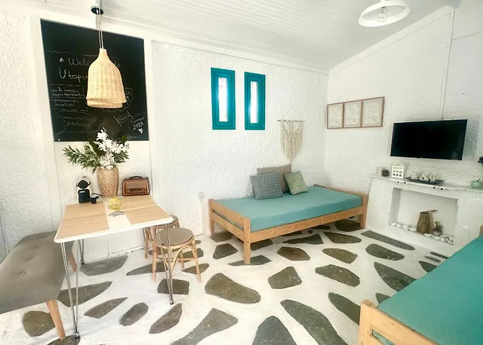 Semesterbostad Peaceful House - Private Garden *