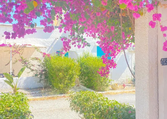 Peaceful House - Private Garden Casa de Férias