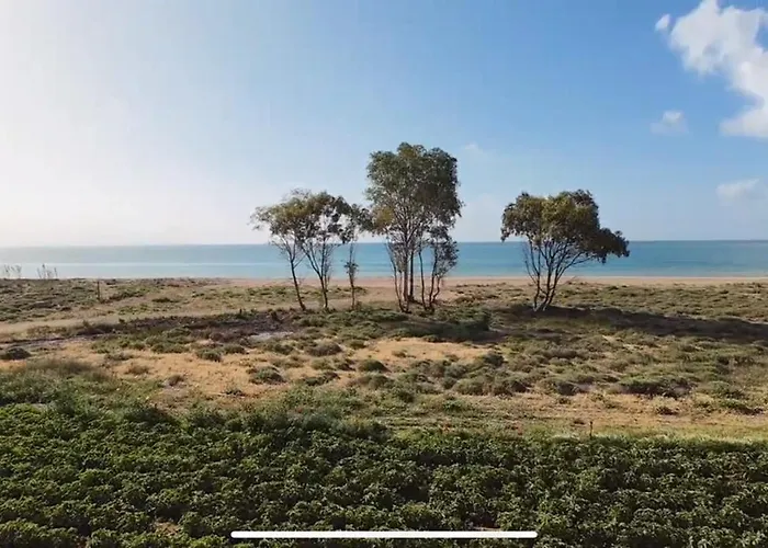 Casa de Férias Peaceful House - Private Garden Analipsis (Messinia)