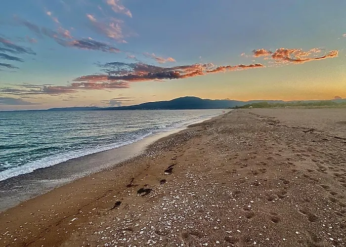 Casa de Férias Peaceful House - Private Garden Analipsis (Messinia)